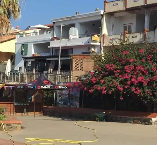 Ferienhaus Domu Asquer 5